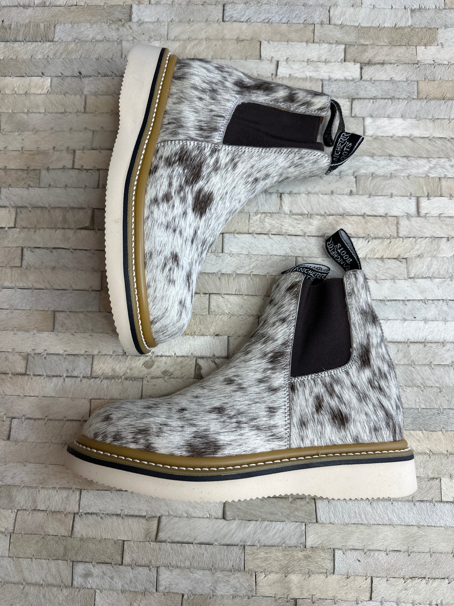 Size 8 M (25cm) || WOMENS COWHIDE LECHERA