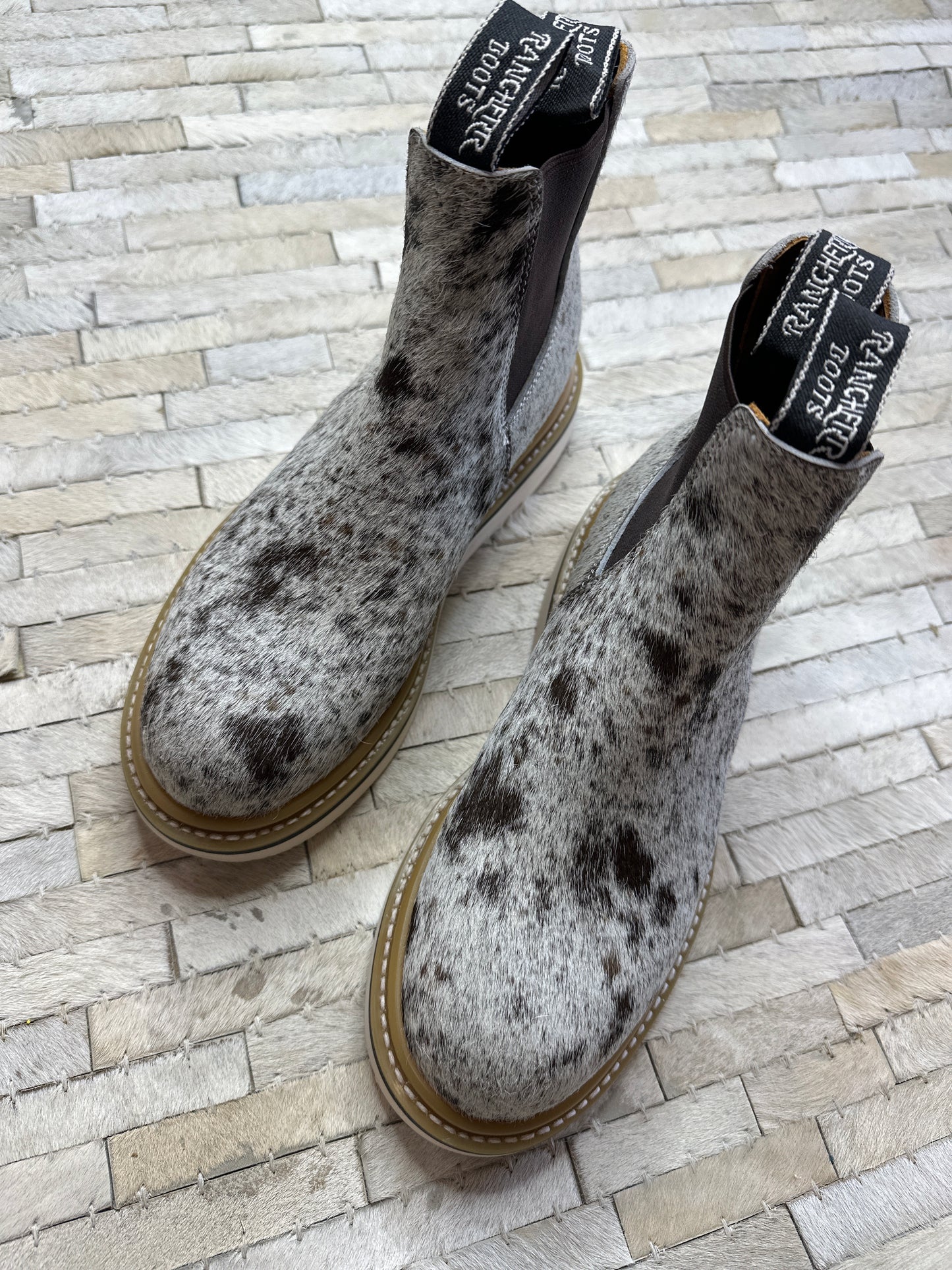Size 7 C (24cm) || WOMENS COWHIDE LECHERA