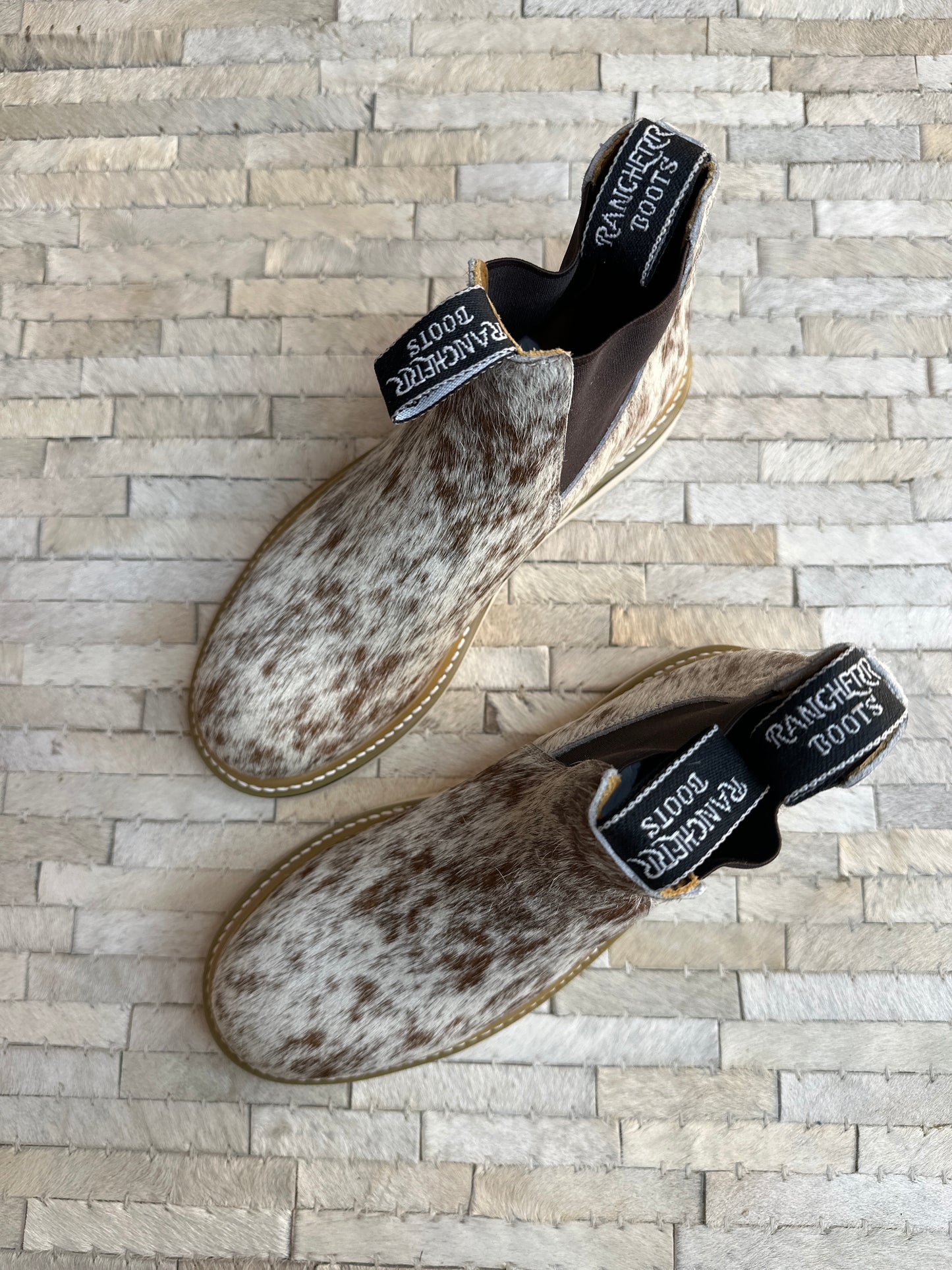 Size 9.5 P (26.5cm) || WOMENS COWHIDE LECHERA