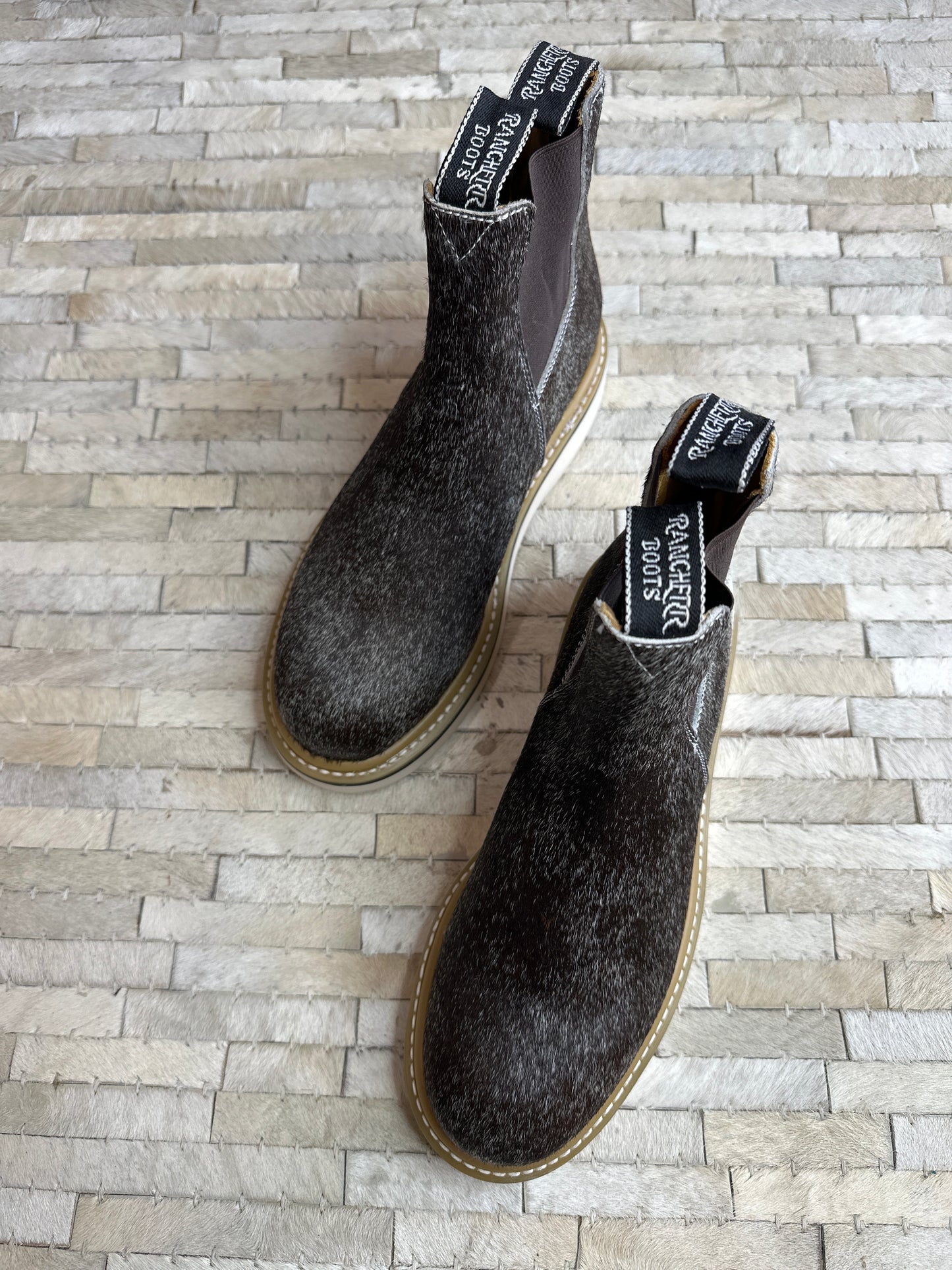 Size 9.5 C (26.5cm) || WOMENS COWHIDE LECHERA