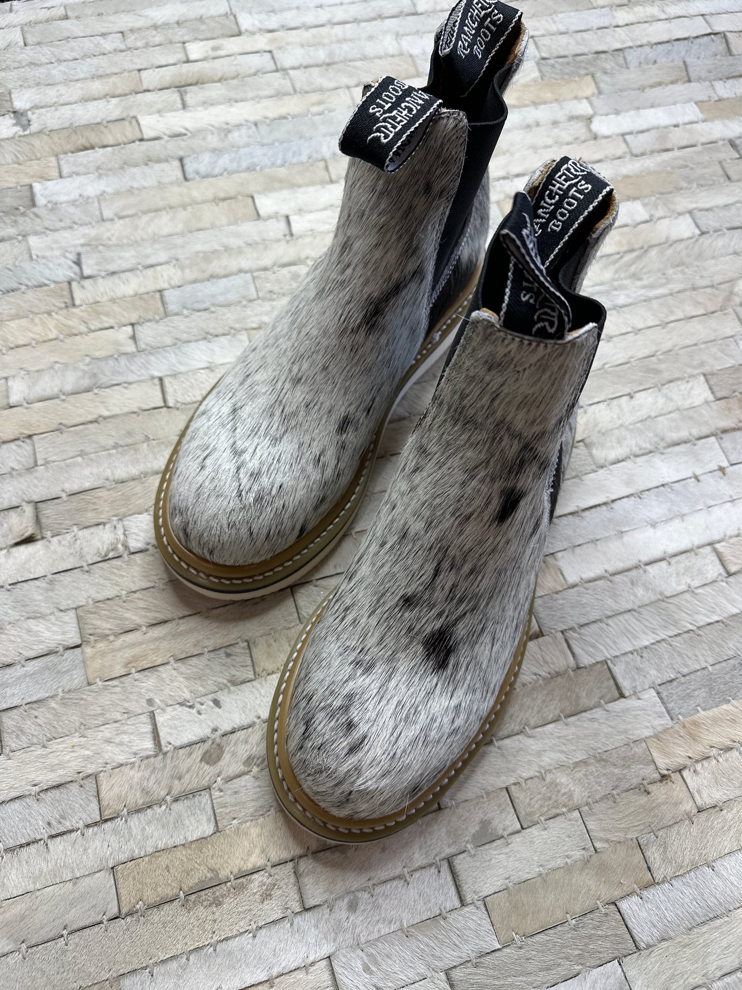 Size 7 B (24cm) || WOMENS COWHIDE LECHERA