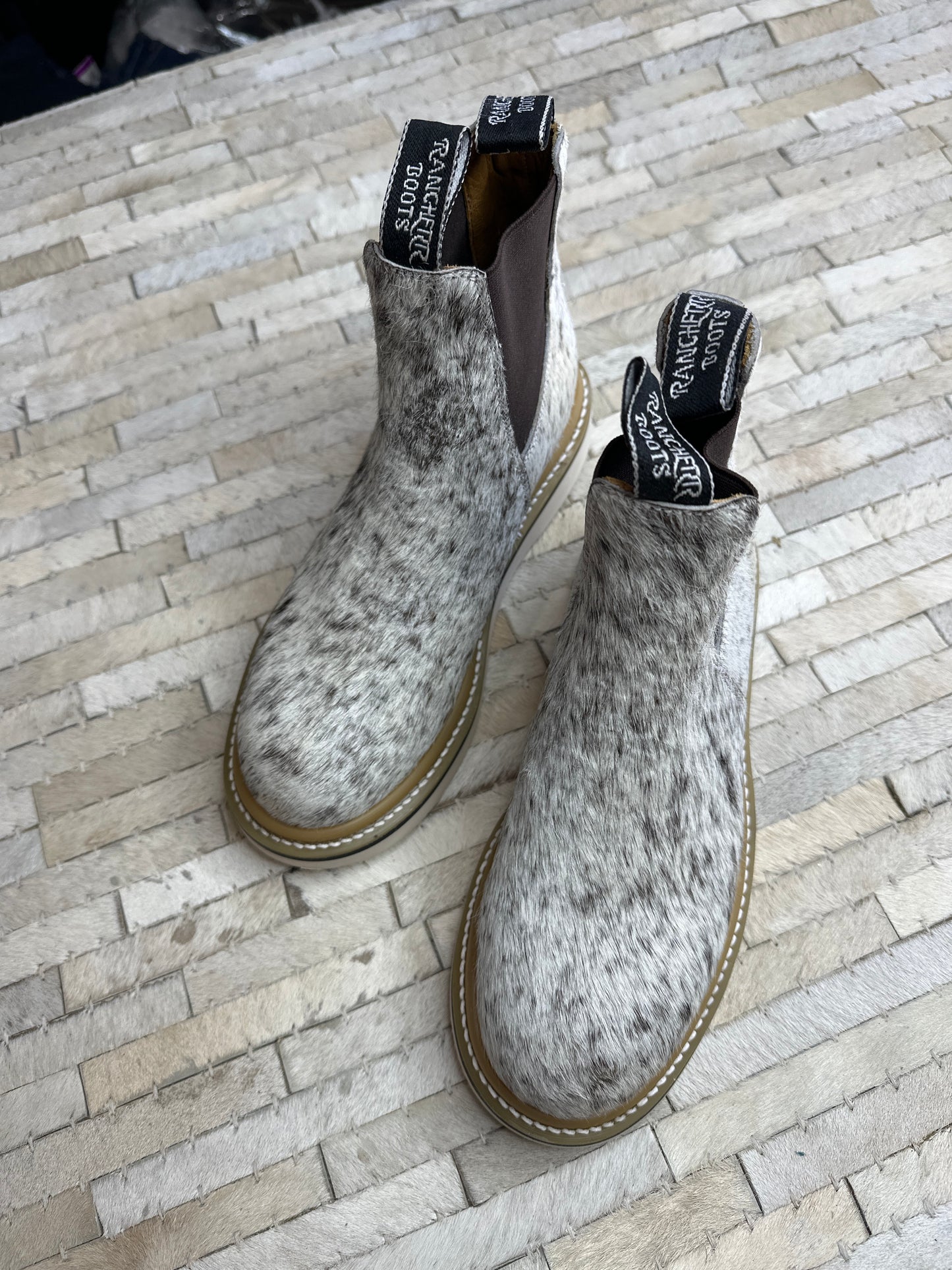 Size 8 L (25cm) || WOMENS COWHIDE LECHERA