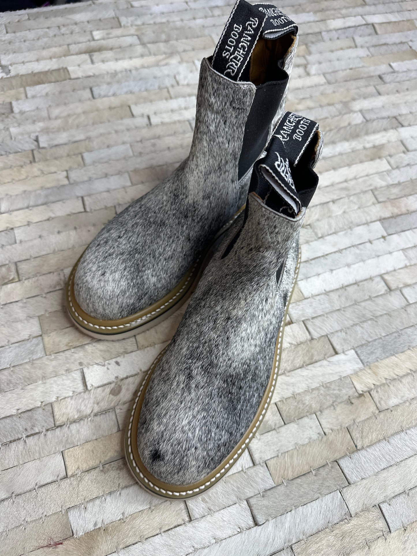 Size 7 G (24cm) || WOMENS COWHIDE LECHERA