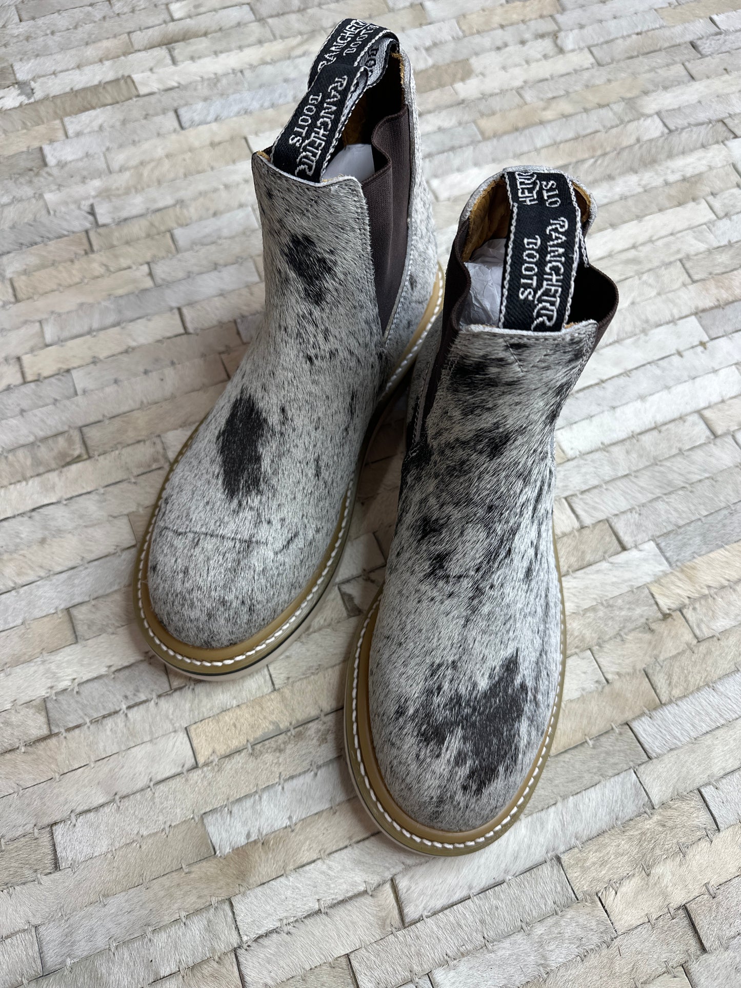 Size 8 F (25cm) || WOMENS COWHIDE LECHERA