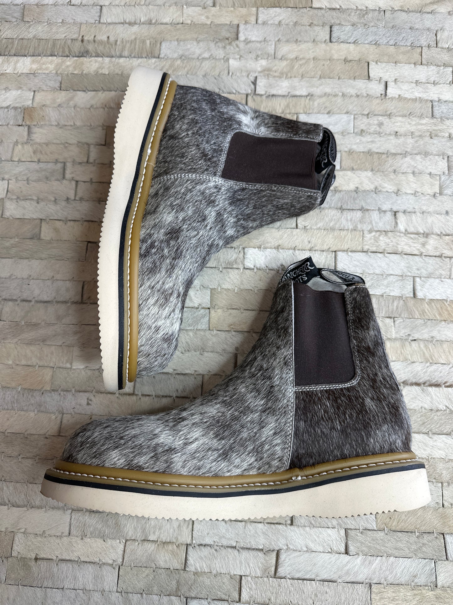 Size 9 C (26cm) || WOMENS COWHIDE LECHERA