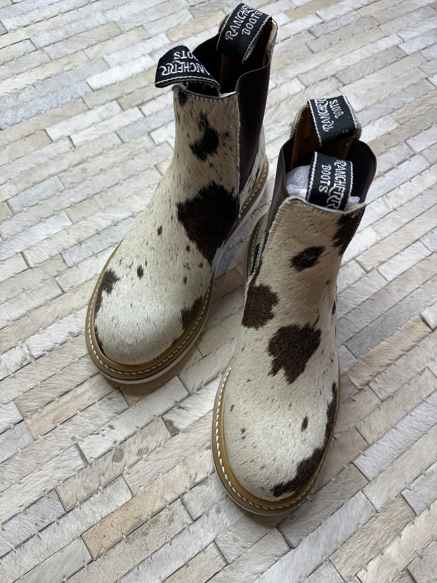 Size 7 E (24cm) || WOMENS COWHIDE LECHERA