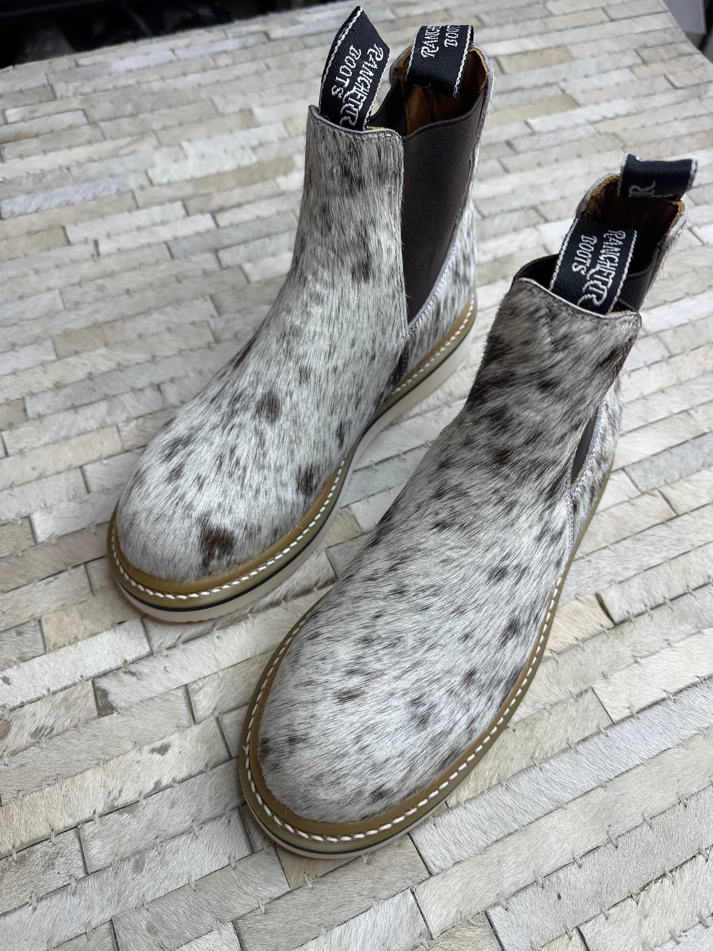 Size 8 M (25cm) || WOMENS COWHIDE LECHERA