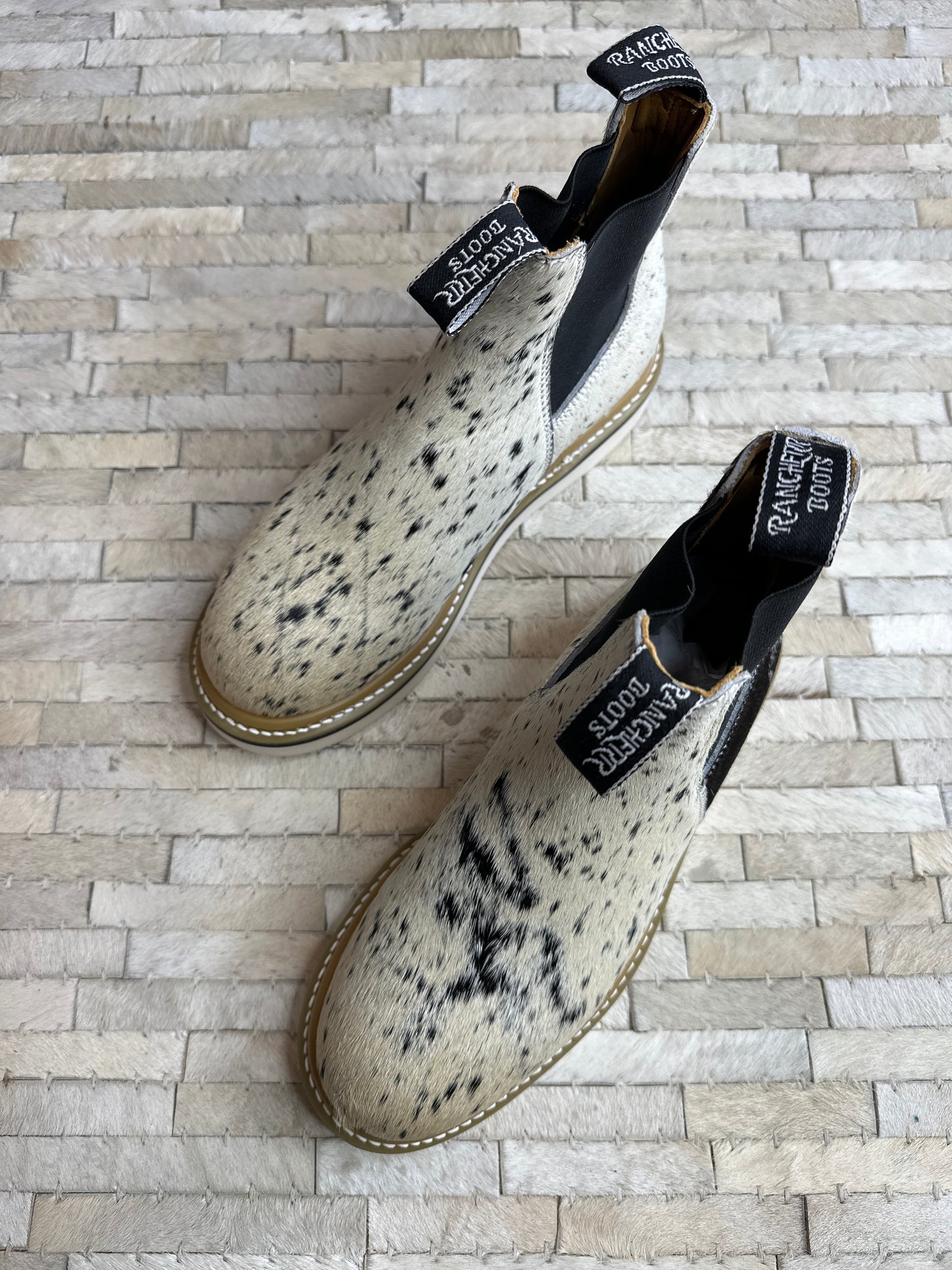 Size 9 F (26cm) || WOMENS COWHIDE LECHERA