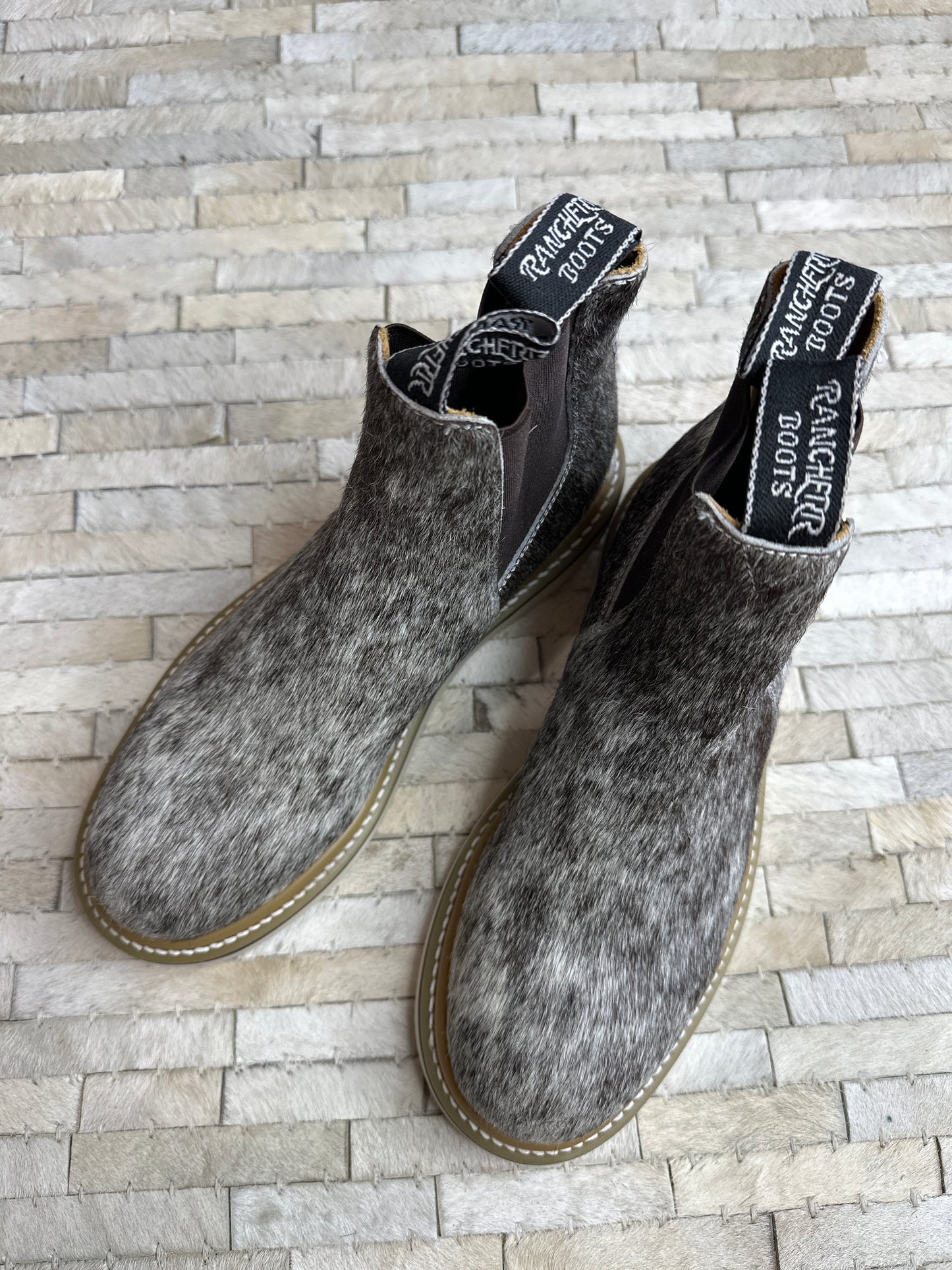 Size 9 C (26cm) || WOMENS COWHIDE LECHERA