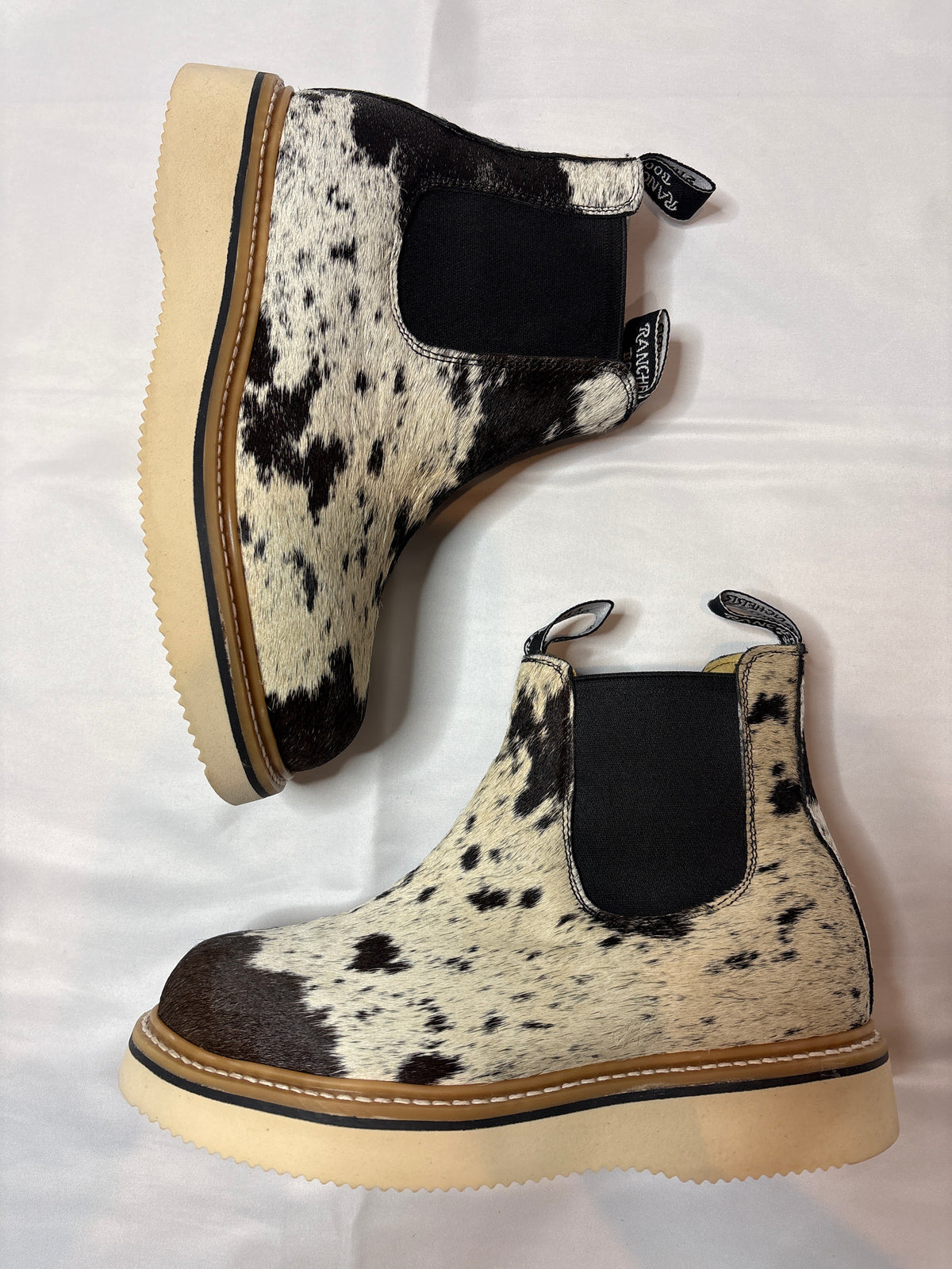 SIZE 8.5 E (25.5cm) :: COWHIDE WOMENS LECHERA