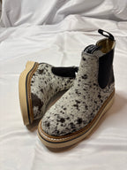 SIZE 6.5 B (23.5cm) :: COWHIDE WOMENS LECHERA
