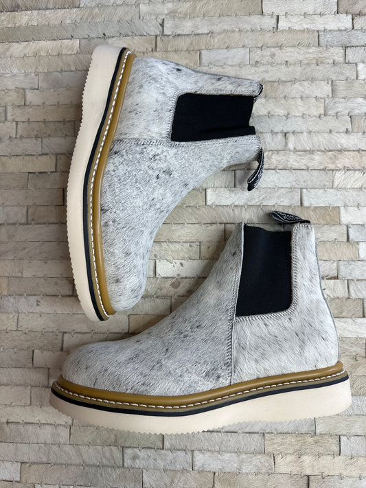 Size 8.5 C (25.5cm) || WOMENS COWHIDE LECHERA