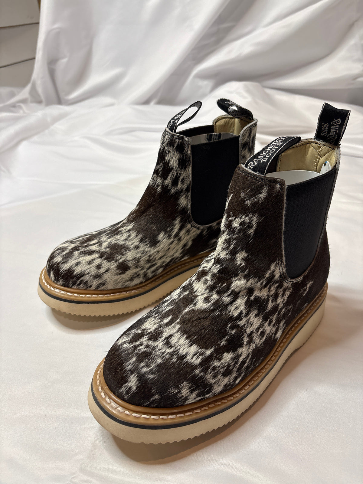 SIZE 7.5 B (24.5cm) :: COWHIDE WOMENS LECHERA