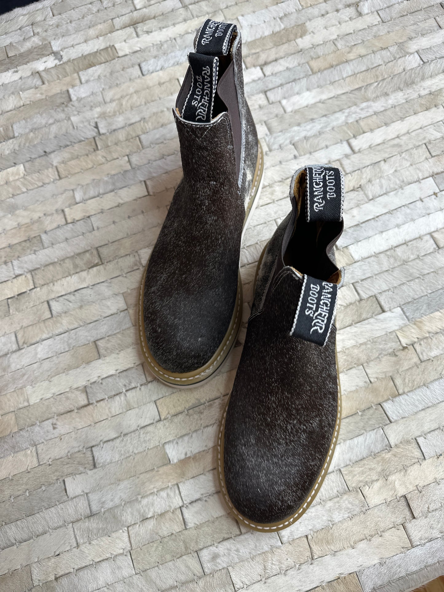 Size 9.5 E (26.5cm) || WOMENS COWHIDE LECHERA