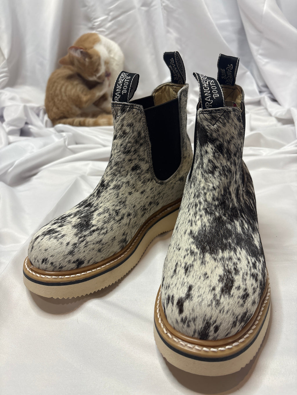 SIZE 8.5 A (25.5cm) :: COWHIDE WOMENS LECHERA