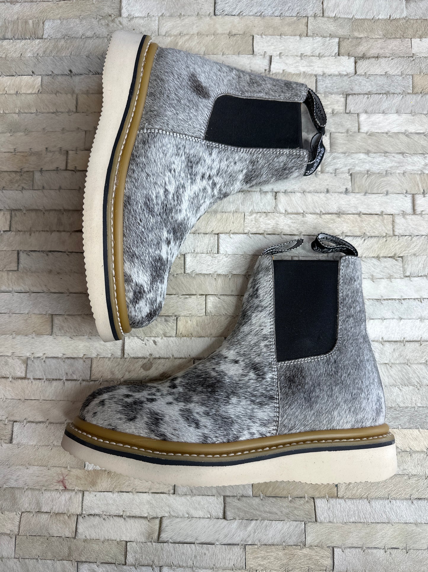 Size 7.5 B (24.5cm) || WOMENS COWHIDE LECHERA
