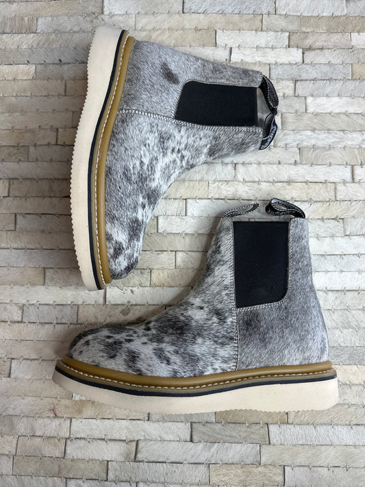 Size 7.5 B (24.5cm) || WOMENS COWHIDE LECHERA