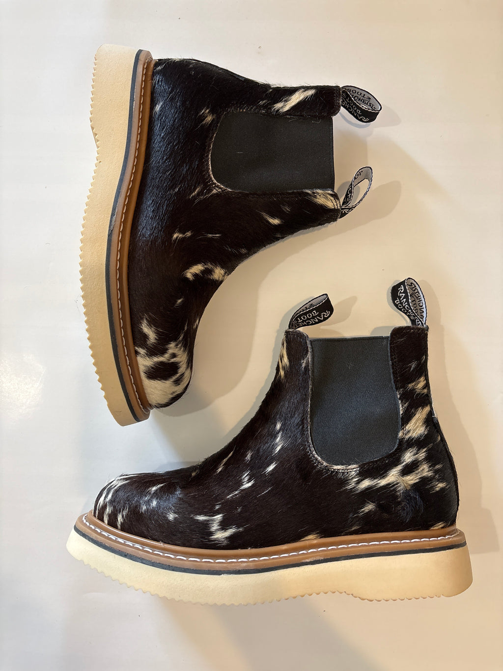 SIZE 7.5 C (24.5cm) :: OG WOMENS COWHIDE LECHERA