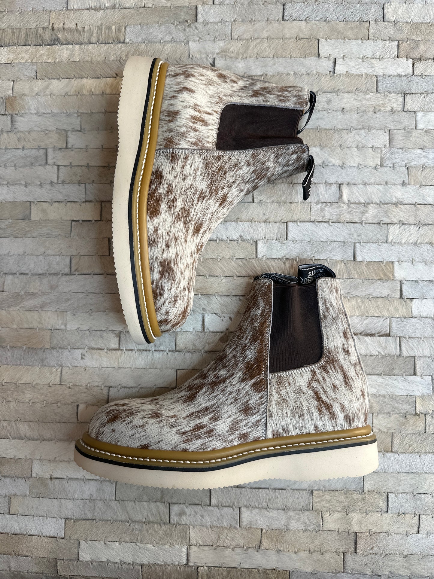 Size 9.5 P (26.5cm) || WOMENS COWHIDE LECHERA