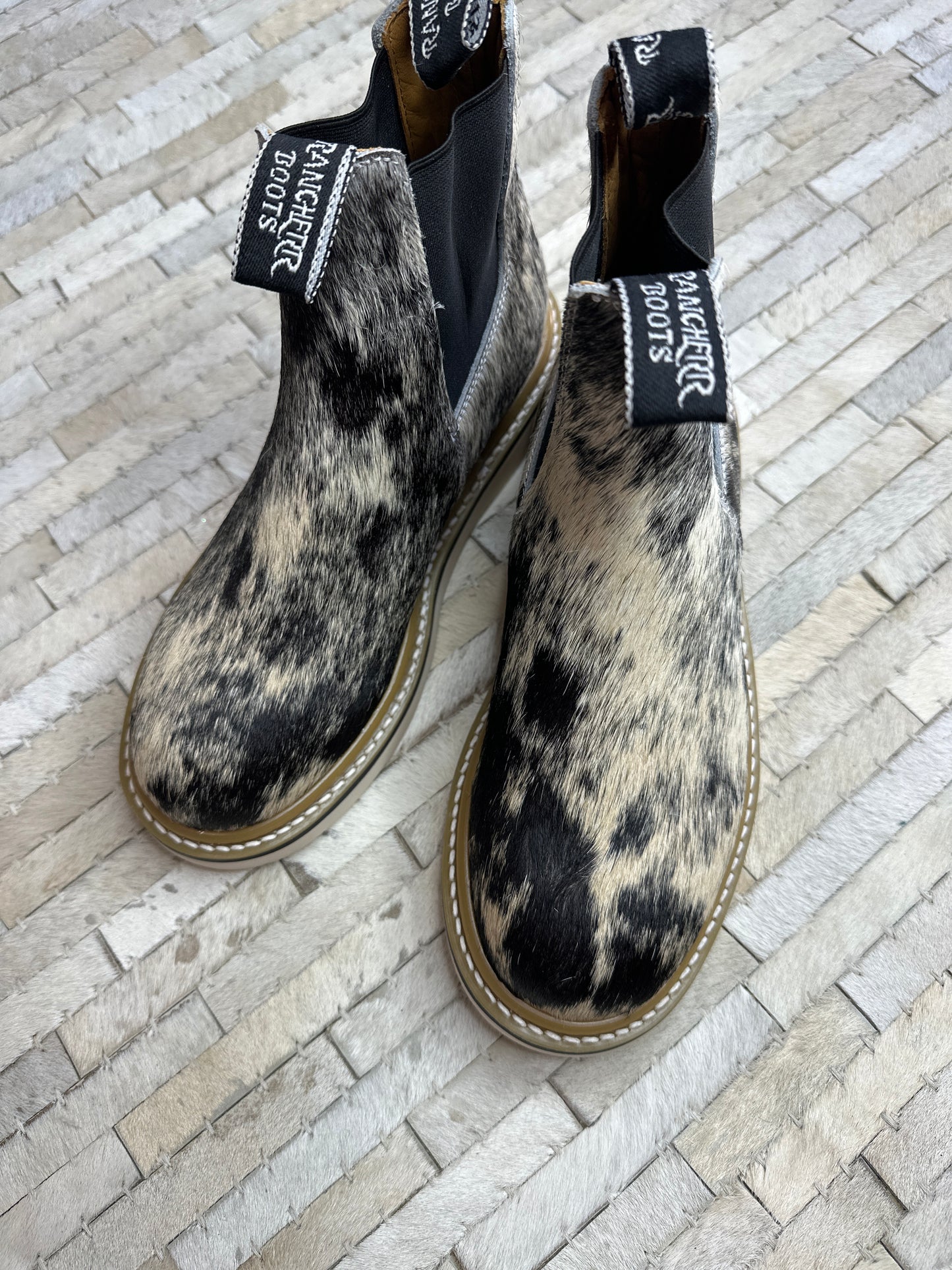 Size 8 B (25cm) || WOMENS COWHIDE LECHERA