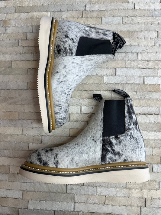 Size 9 M (26cm) || WOMENS COWHIDE LECHERA