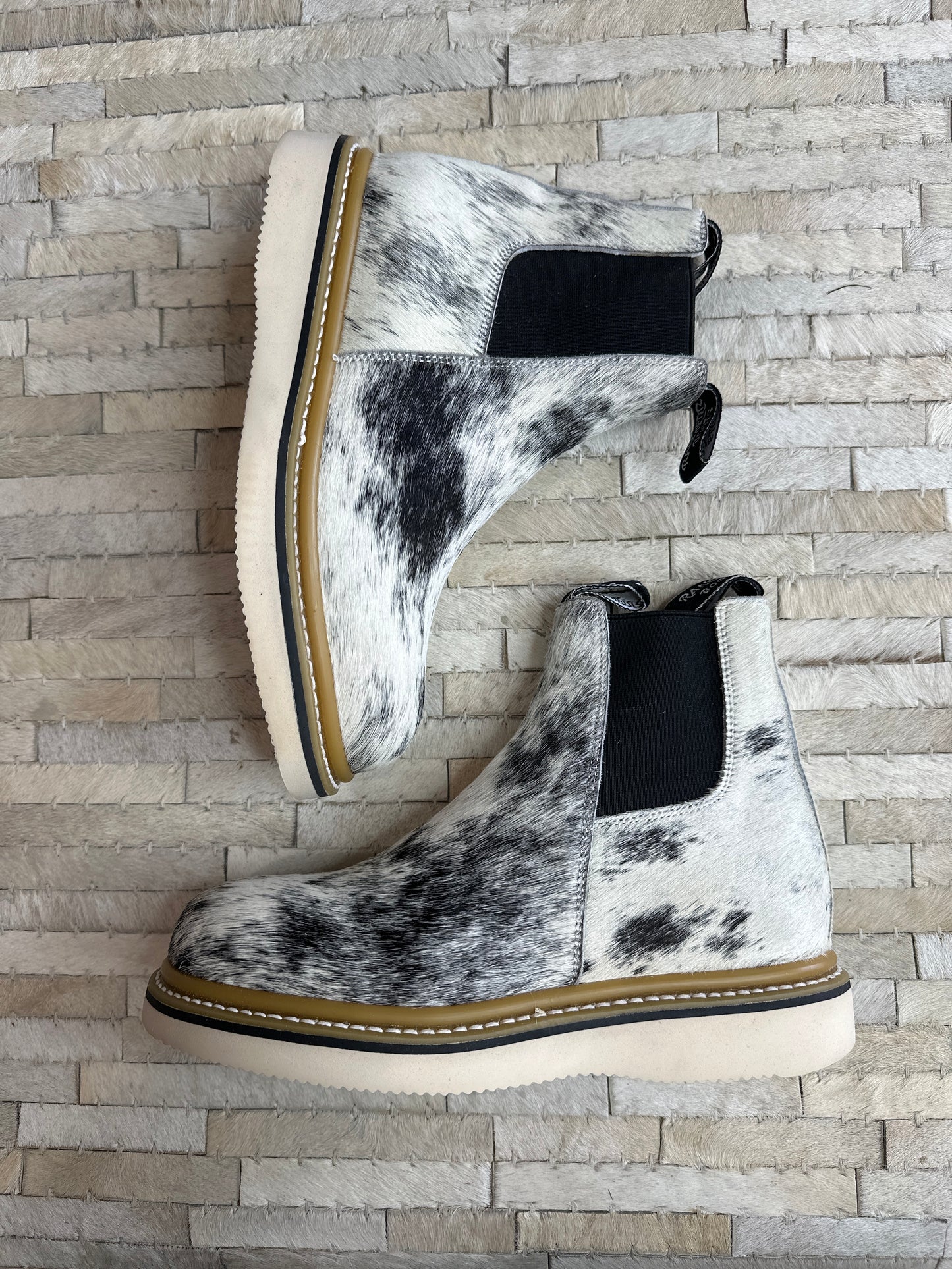 Size 9.5 I (26.5cm) || WOMENS COWHIDE LECHERA