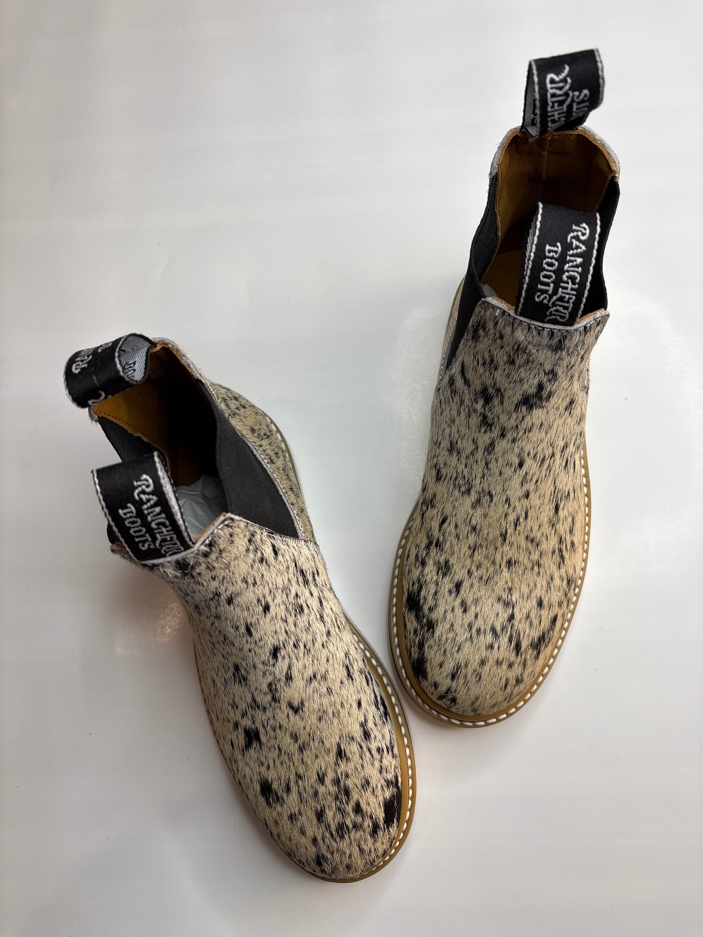 Size 9 M (26cm) || WOMENS COWHIDE LECHERA