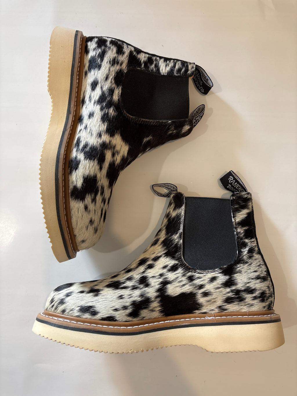 SIZE 8.5 (25.5cm) :: OG WOMENS COWHIDE LECHERA