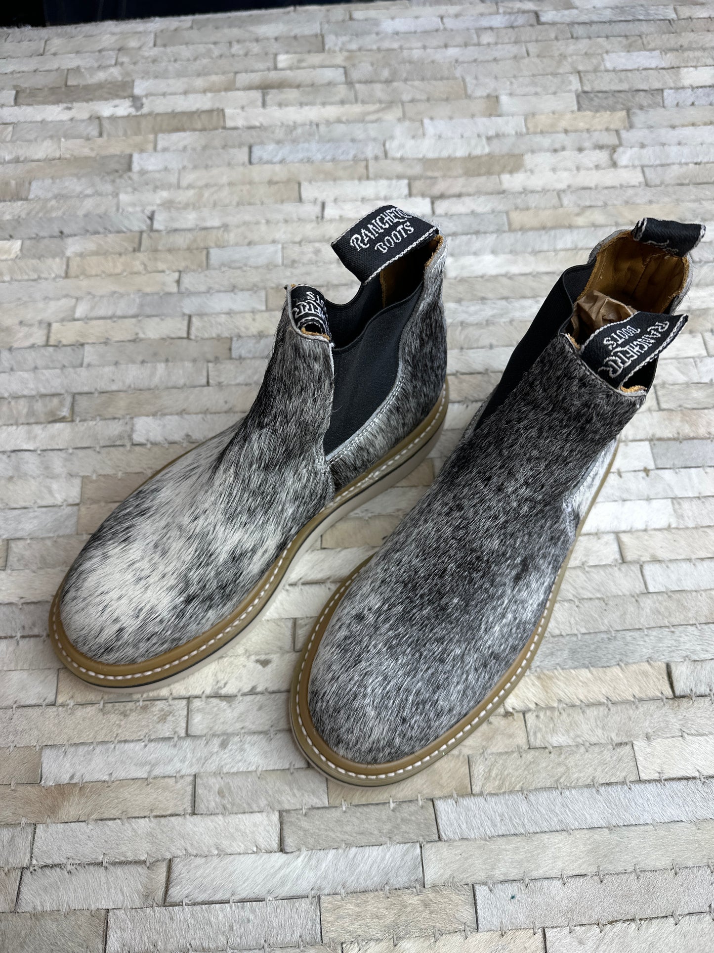 Size 8.5 J (25.5cm) || WOMENS COWHIDE LECHERA