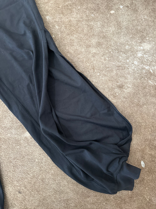 Size 8 Lululemon Jogger (slit side legs)