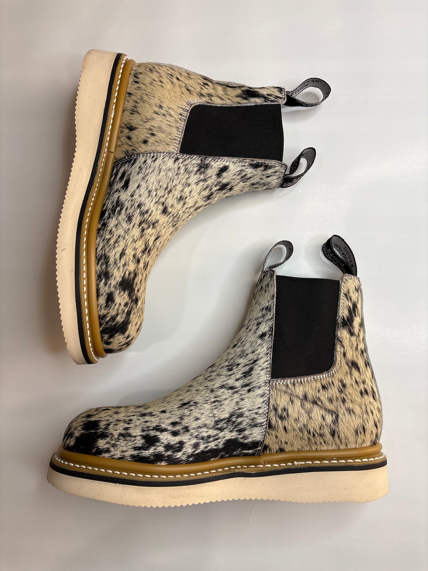 Size 9 M (26cm) || WOMENS COWHIDE LECHERA