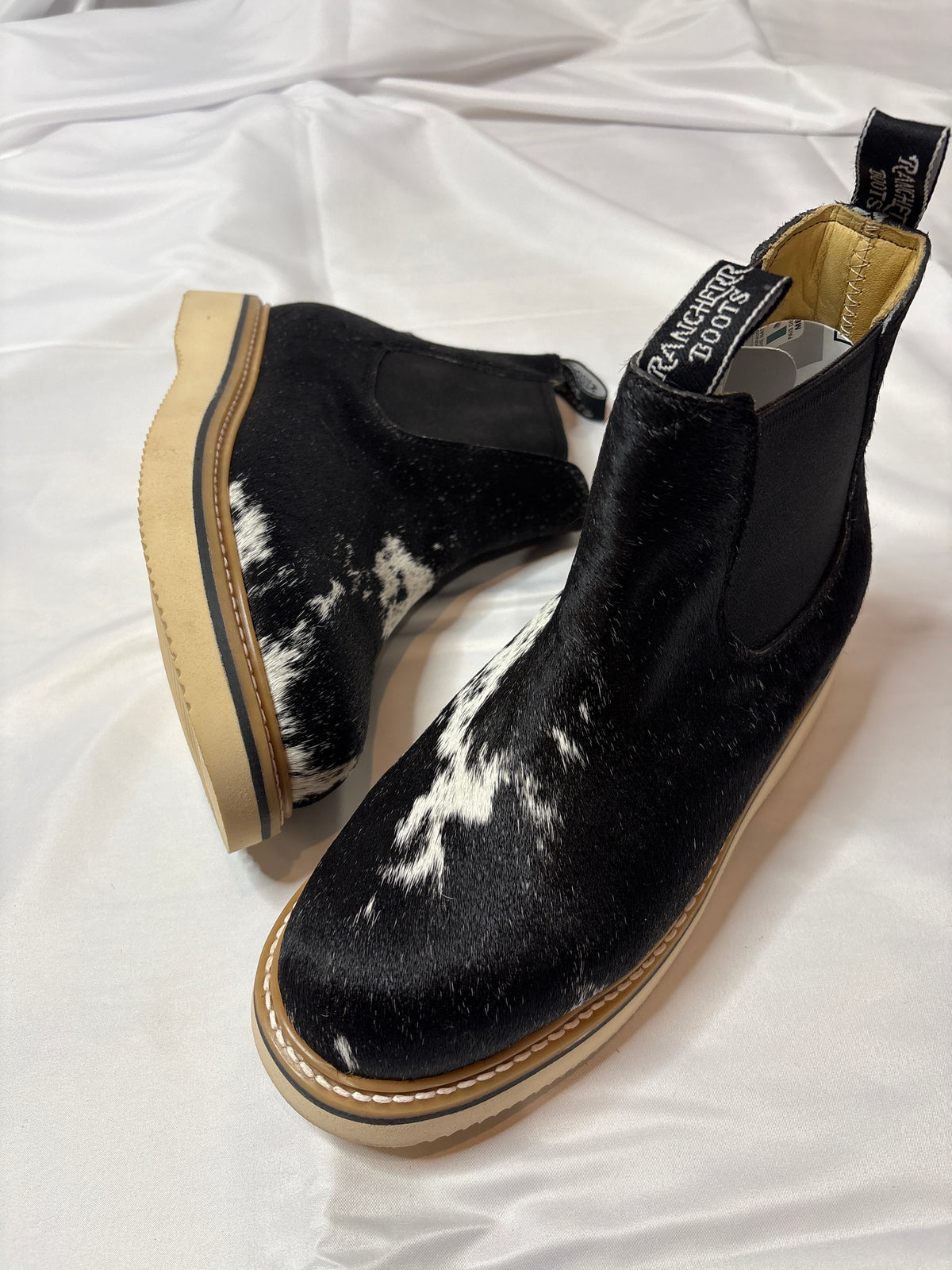 SIZE 10 B (27cm) :: COWHIDE WOMENS LECHERA