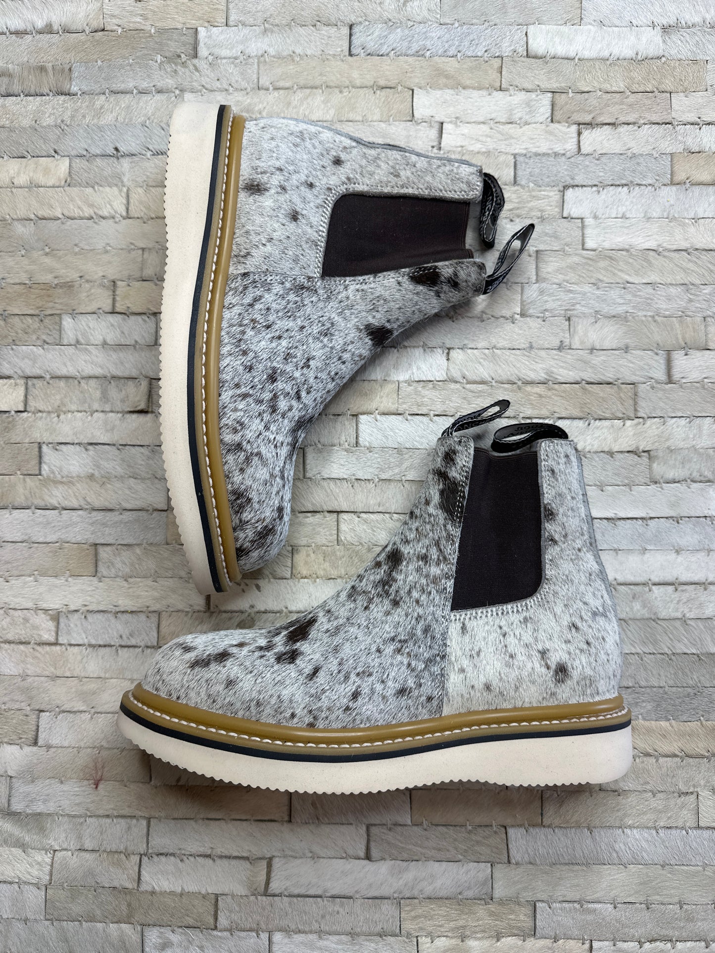 Size 7 C (24cm) || WOMENS COWHIDE LECHERA