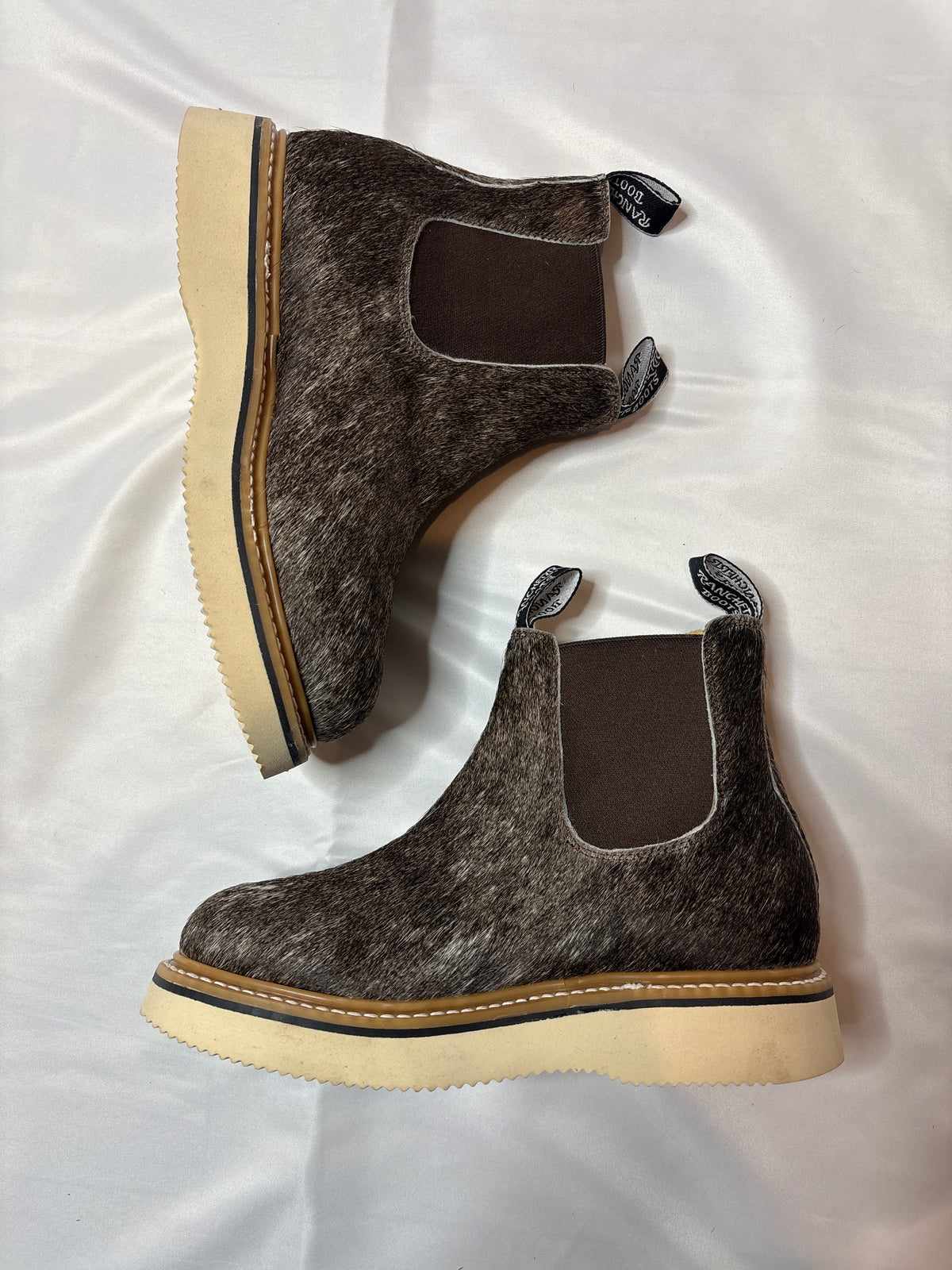 SIZE 8 D (25cm) :: COWHIDE WOMENS LECHERA