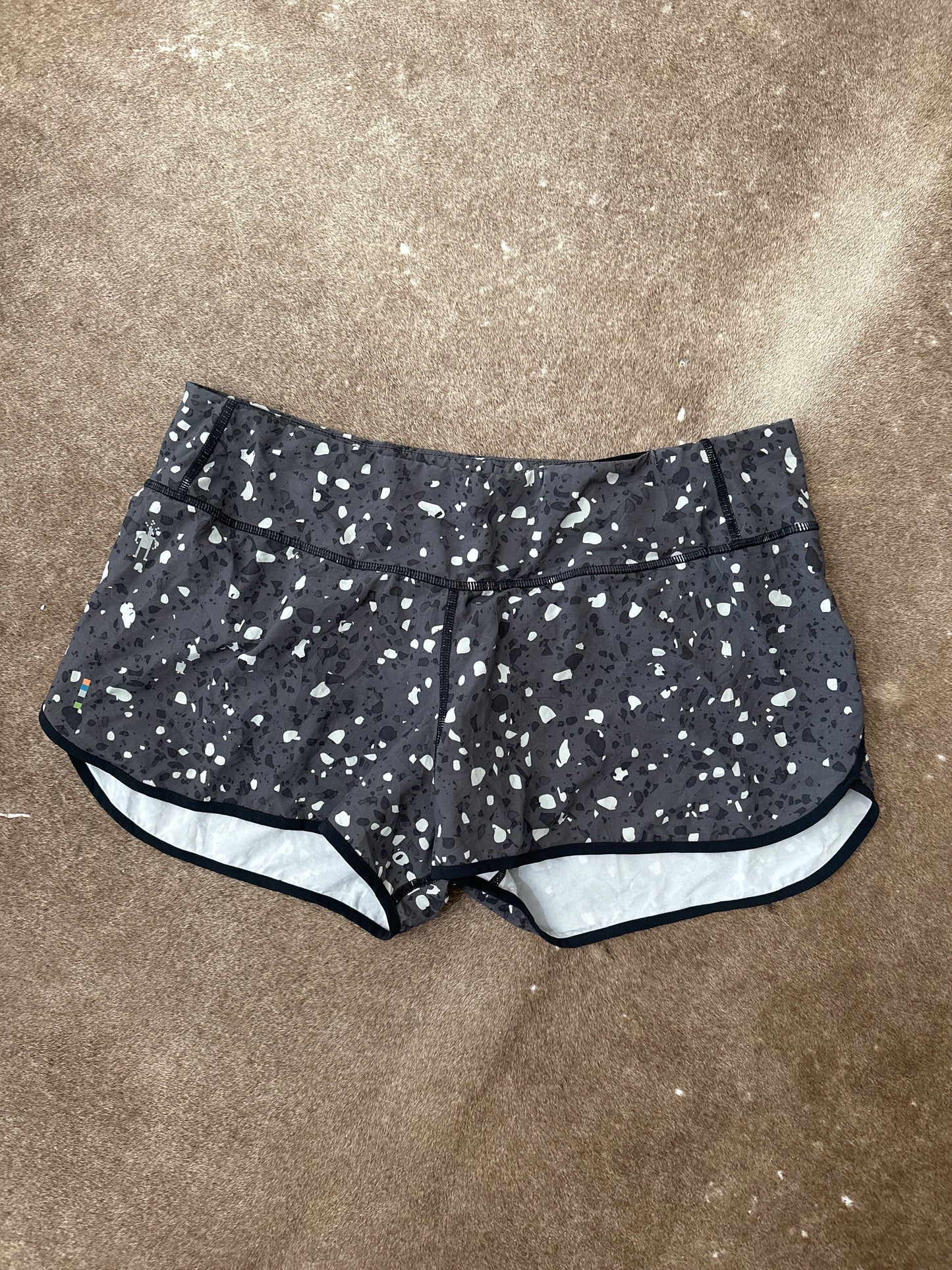 Size M Short